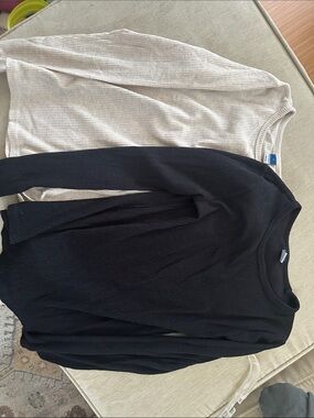 Old Navy Men's Crewneck Sweater in Black and Cream